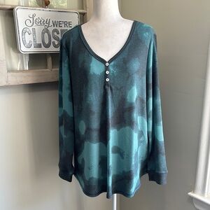 Lularoe Ruby Y Neck Long Sleeve Henley Blue Green Teal Tie Tye Print Shirt NWT